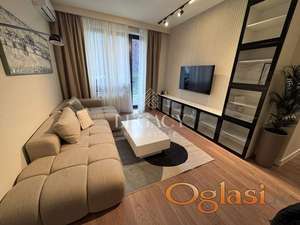 Quartet, namešten, izdaje se na 6 meseci ID#1192