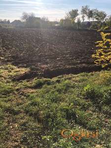 GRADJEVINSKI PLAC u Kovilju  blizu AUTOPUTA NS-BG
