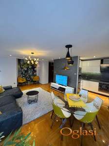 Uknjizen luksuzan dupleks na Grbavici