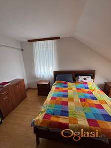 TROIPOSOBAN DUPLEX U DANILA KIŠA, ODMAH USELJIV