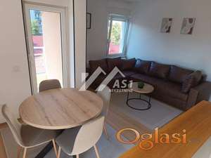 Izdajem LUX komfornu renoviranu garsonjeru na Grbavici !!! ID#4476