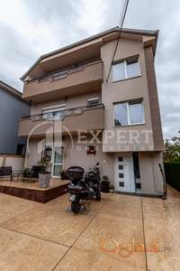 Luksuzna porodična kuća, 290m2, Ledena Stena