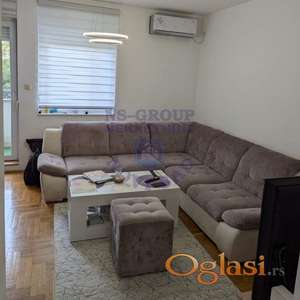 Izdaje se kompletno namešten stan površine 63m²
