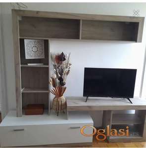 Izdaje se lep dvoiposoban stan na Limanu 2