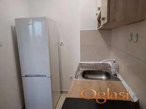 Namestena garsonjera