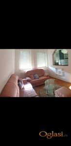 Namešten stan-centar