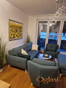 NOV DVOSOVAN STAN U BLIZINI FUTOSKE PIJACE