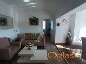 52m2, dvoiposoban. Namešten. 