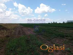 Plac 912m2 - Rumenka