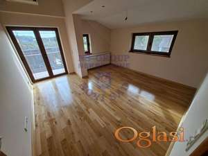 Odlična kuća u centru Budisave!