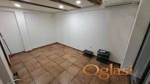 Izdajemo Lokal na Novoj detelinari