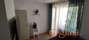 izdajem stan na odlicnoj lokaciji