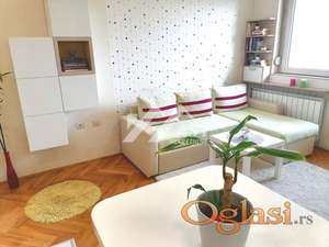 Izdajem fenomanlnu garsonjeru na Novom Naselju !!! ID#6978