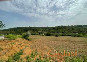 Odličan građevinski plac na lepoj lokaciji