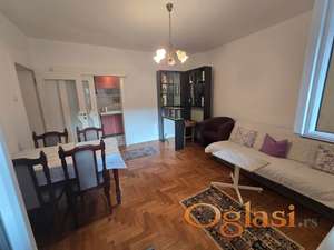 NOVI SAD,BULEVAR OSLOBODJENJA,DVOSOBAN STAN SA PARKING MESTOM-400 E