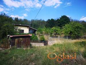 Prodaje se vikendica u Lomnici