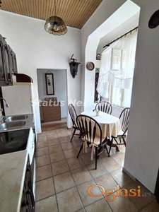 Stan 40 m², Centar, Novi Sad, prizemlje