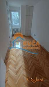 Izdaje se stan na Bulevaru Nemanjića