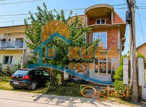 Naselje Dubočica, dve kuće 415m2, plac 4.84a