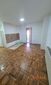 Jedinstvena prilika! Garsonjera - 33 m2 na Telepu. HITNO!!!  