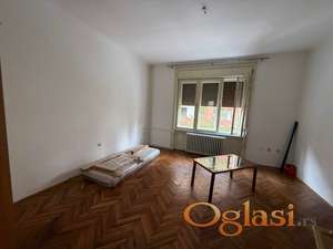 Odličan salonac na Keju!