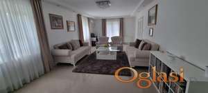 Porodična kuća u Beočinu pored Dunava