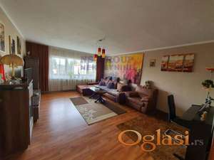 Spratna kuca 272m2 - Bocke