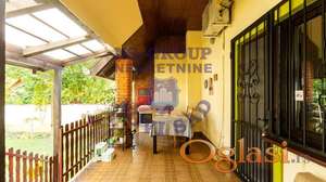 Odlicna sredjena kuca na dobroj lokaciju!