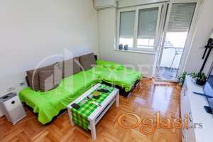 2.5, Železnička stanica