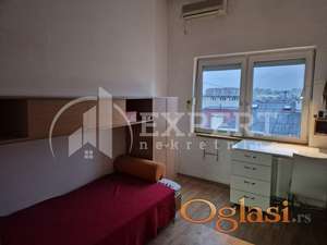 Troiposoban stan 64m2, Crveni Pevac