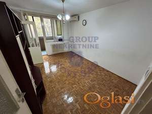 Prodaje se stan na Detelinari 62m2