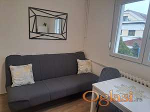 Odlična garsonjera kod Železničke stanice