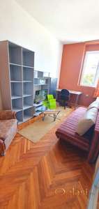 Renoviran dvosoban stan u strogom centru ID#7334