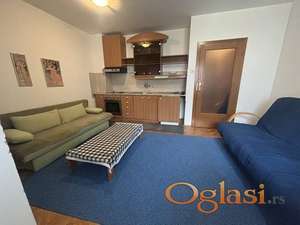 Novi Sad, Bulevar oslobođenja - Kompletno nameštena garsonjera 