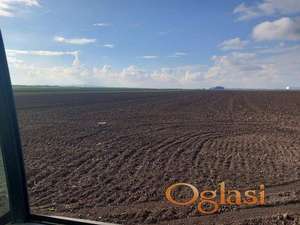 Odličan plac uz Autoput