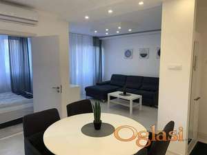 RENOVIRAN NAMEŠTEN DVOIPOSOBAN STAN U GAGARINOVOJ ULICI 700 EVRA