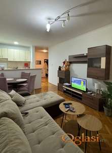 Dvosoban stan na potezu Sajma