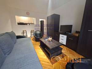 TOP GARSONJERA NA PODBARI!