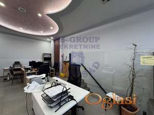 Predstavljamo vam ulični višenamenski poslovni prostor.