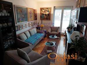 Stan sa garažom od 15m2 u dvorištu zgrade!