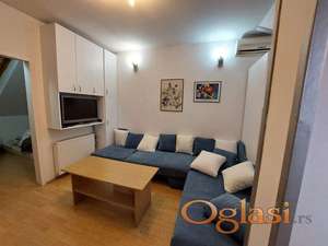 Četvorosoban stan, Cara Dušana