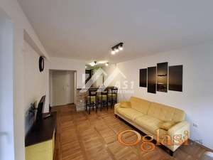 Izdajem LUX trosoban stan na Novoj Detelinari sa Garažom !!! ID#4984