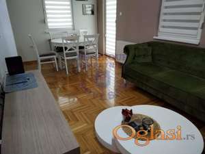 Prodaje se odličan četvorosoban duplex na Novoj Detelinari