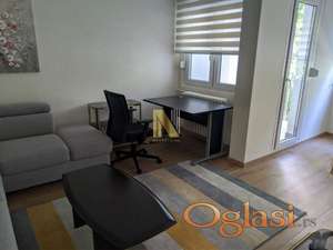 Kompletno namešten dvosoban stan na Limanu 4