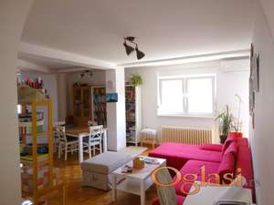 Četvorosoban stan na Grbavici