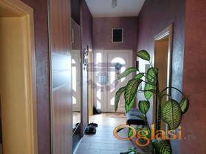 odlicna kuca. ivona 065/4019279