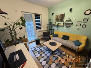 Odličan dvoiposoban stan! Grbavica!