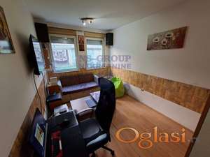 Odlican jednoiposoban stan u blizini Sajma