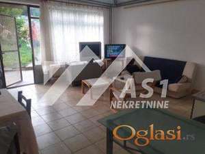 Odličan dvoiposoban stan u kući ID#4240