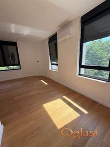 LUKSUZAN STAN U CENTRU NOVOG SADA 120 M2 - CETVOROSOBAN